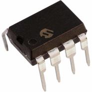 25AA640